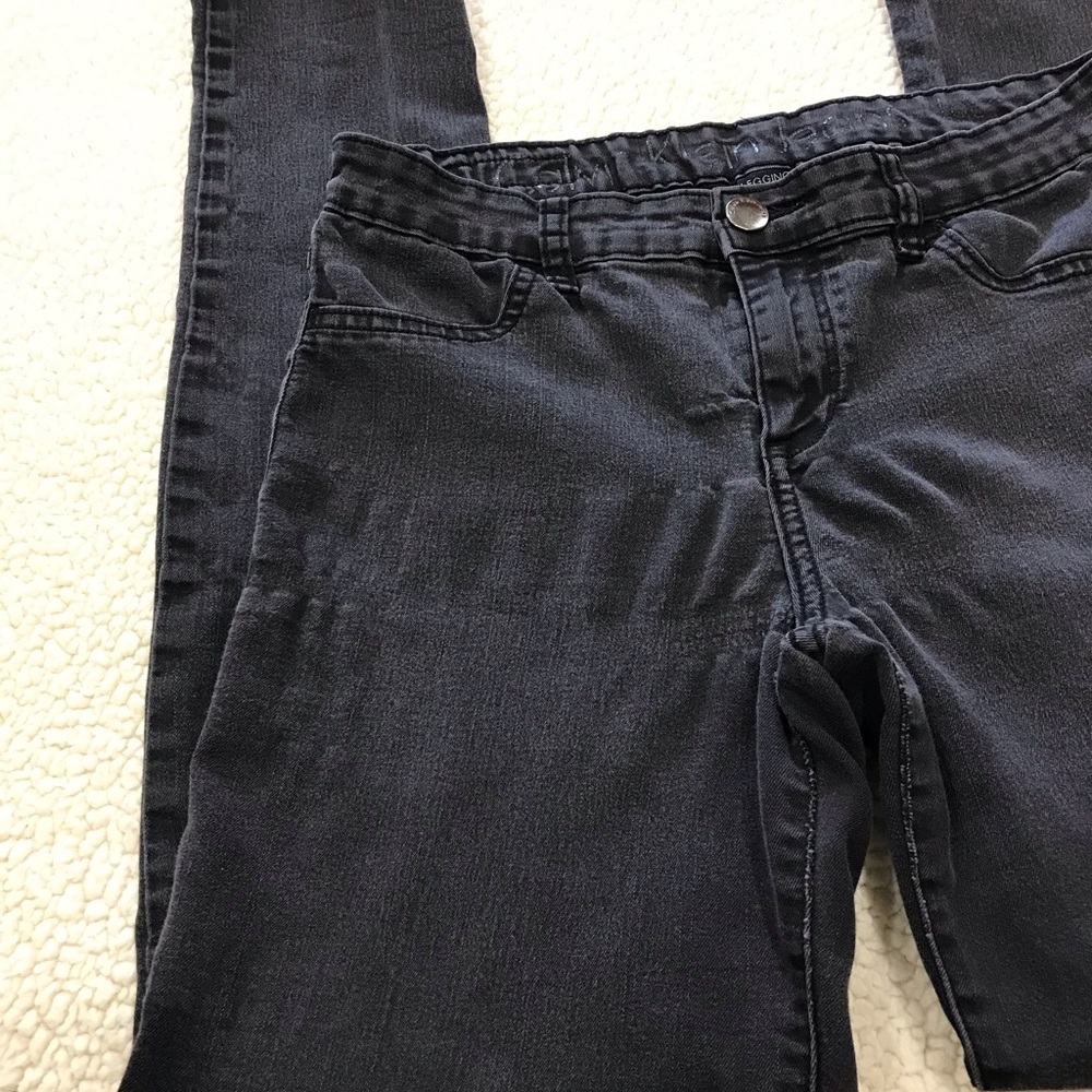 Calvin Klein CK Stretch Legging Denim Black Jeans
7 / 8 Medium
Extreme Puckering - Picture 6 of 12